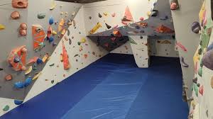 Climbing Gym 2025: Gaya Baru Panjat Tebing Indoor yang Jadi Tren Anak Muda