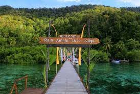 Wisata Raja Ampat 2025 dengan Fokus Konservasi Laut dan Budaya Lokal