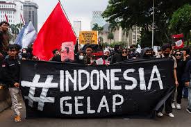 Protes Agustus 2025: Gelombang Demonstrasi Tolak Tunjangan DPR Memicu Ketegangan Publik